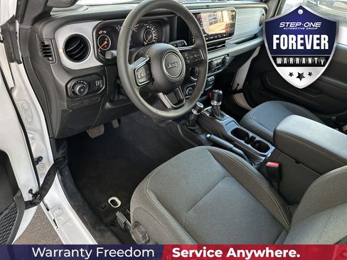 Used 2025 Jeep Wrangler Sport AWD/4WD image 13