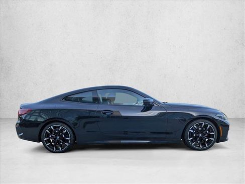 Used 2026 BMW M440i Coupe RWD image 4