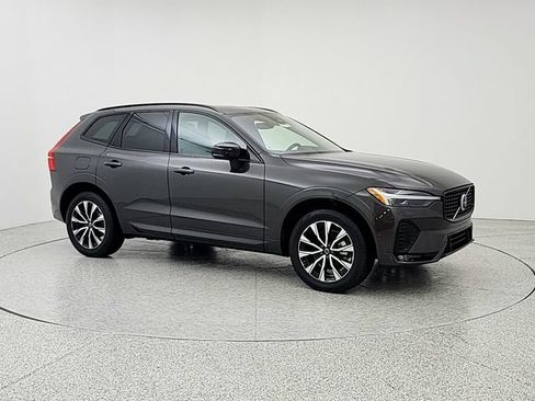 Certified 2025 Volvo XC60 B5 Plus w/ Climate Package AWD/4WD image 3