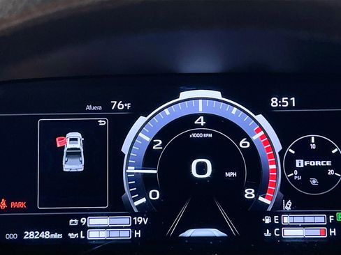 Used 2024 Toyota Tundra Limited AWD/4WD image 23