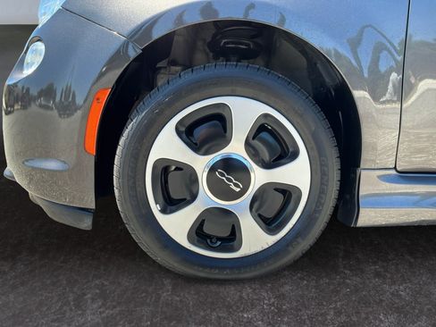 Used 2018 FIAT 500 e FWD image 9