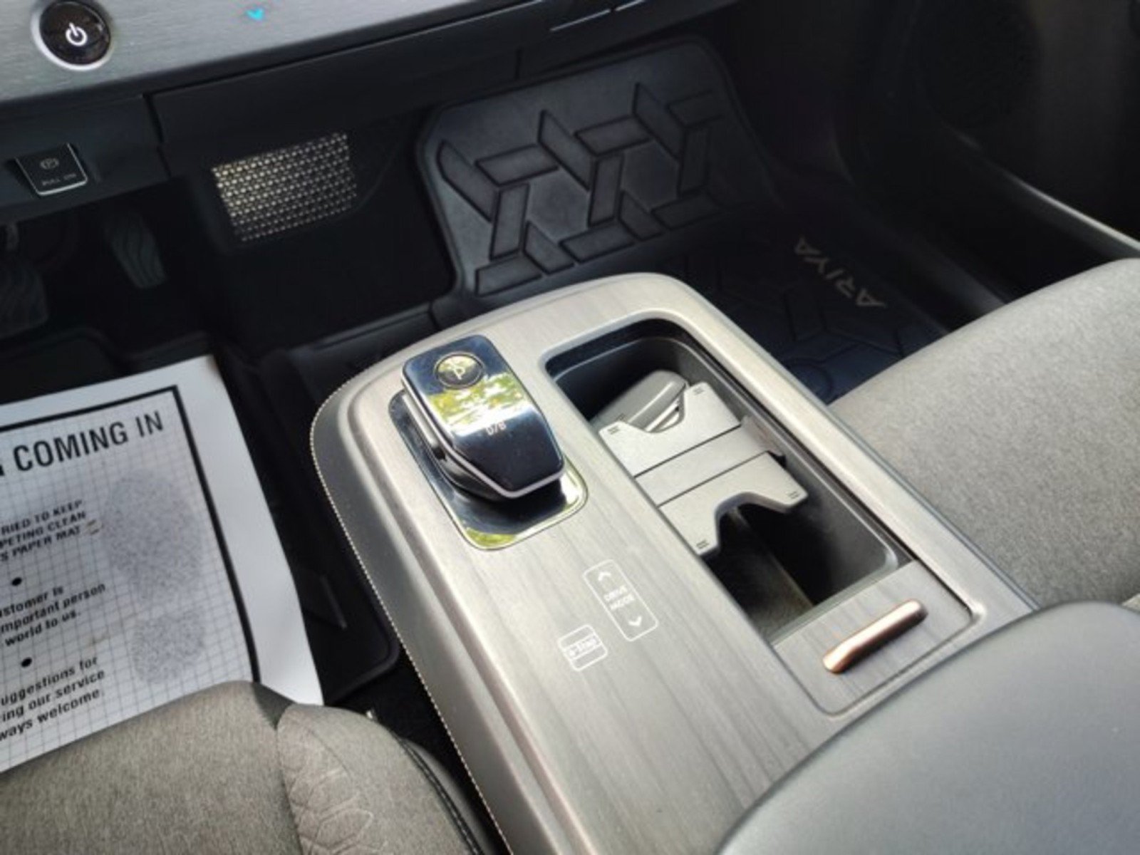 Used 2023 Nissan Ariya FWD image 13