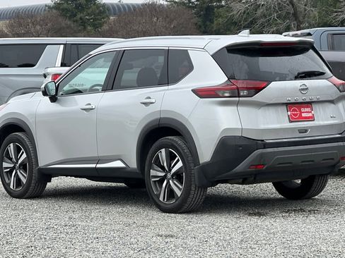 Used 2021 Nissan Rogue SL w/ Premium Package image 7