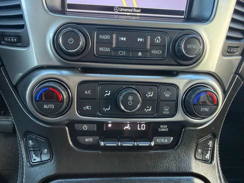 Used 2017 Chevrolet Suburban Premier AWD/4WD image 28
