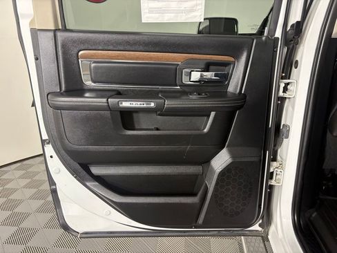 Used 2015 RAM 3500 Laramie AWD/4WD image 44