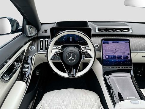 Used 2024 Mercedes-Benz Maybach S 680 4MATIC image 24