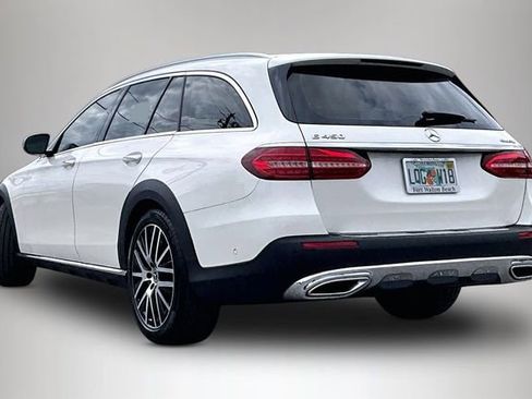 Used 2022 Mercedes-Benz E 450 4MATIC All-Terrain Wagon image 4