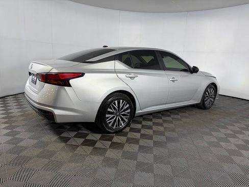 Used 2026 Nissan Altima 2.5 SV FWD image 8