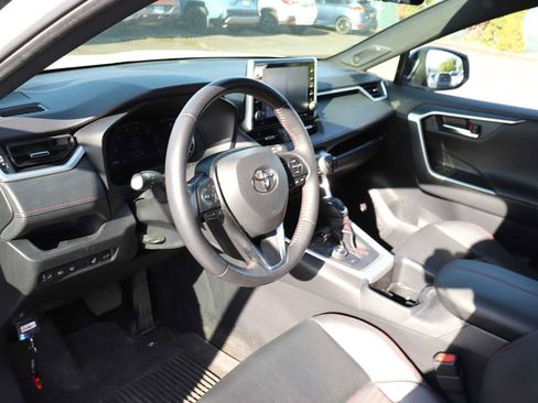 Used 2022 Toyota RAV4 XSE w/ Weather Package AWD/4WD image 10