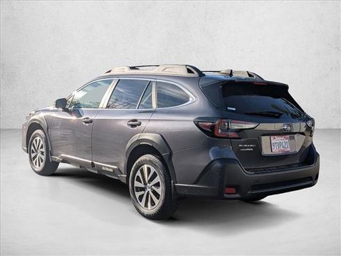 Certified 2025 Subaru Outback Premium image 8