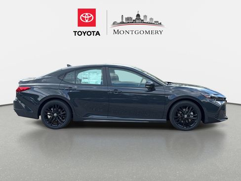 New 2026 Toyota Camry SE FWD image 2