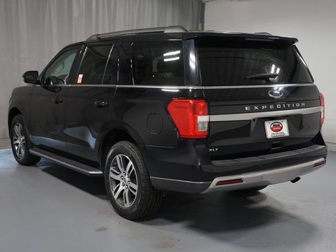 Used 2023 Ford Expedition XLT RWD image 6