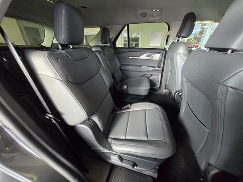 New 2026 Ford Explorer Active w/ Active Comfort Package image 25