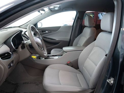 Used 2021 Chevrolet Malibu LT FWD image 11