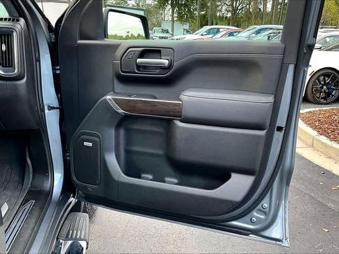 Used 2021 GMC Sierra 1500 SLT w/ SLT Premium Plus Package image 22