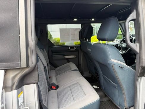 Used 2021 Ford Bronco Outer Banks AWD/4WD image 13