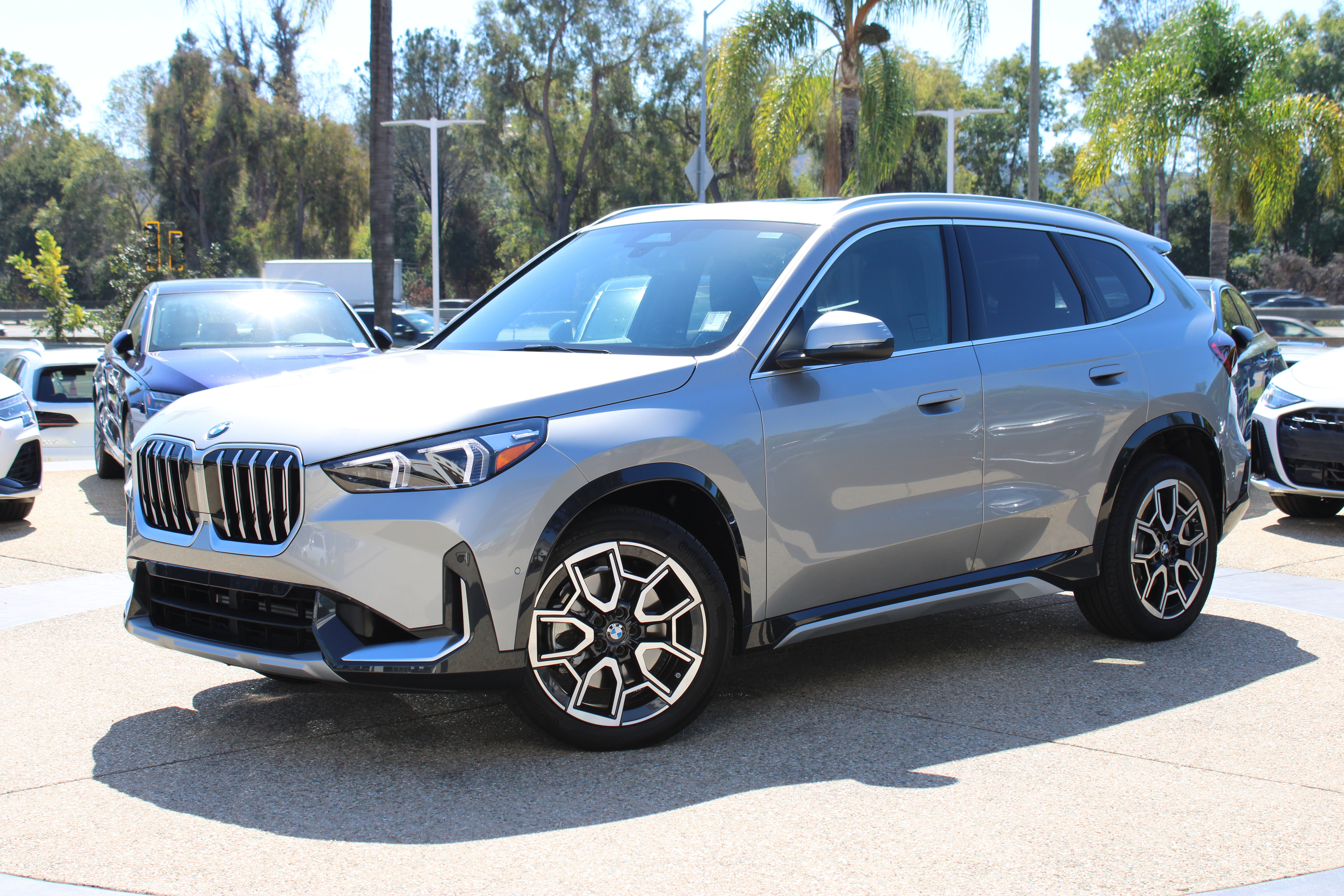 Used 2026 BMW X1 xDrive28i w/ Convenience Package AWD/4WD image 1