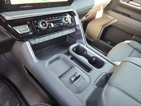 New 2026 GMC Sierra 2500 Denali w/ Max Trailering Package image 19