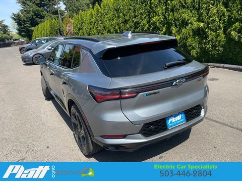 Used 2024 Chevrolet Equinox EV RS FWD image 9