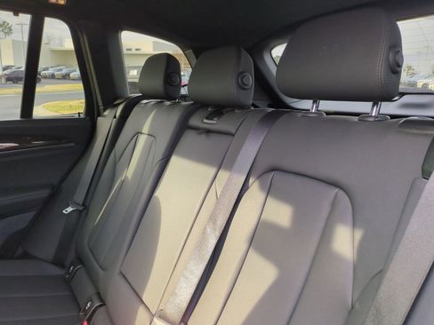 Used 2018 BMW X3 M40i w/ Premium Package image 30