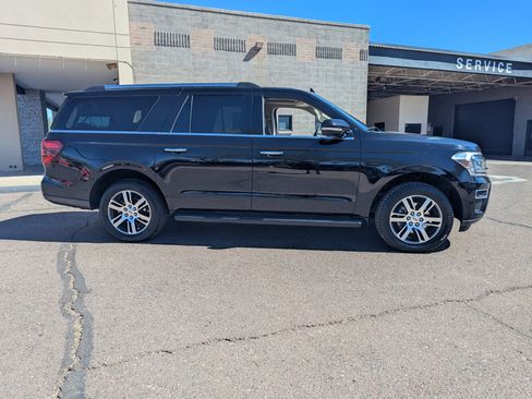 Used 2024 Ford Expedition Max Limited image 2