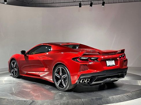 Used 2021 Chevrolet Corvette Stingray w/ Z51 Performance Package image 11