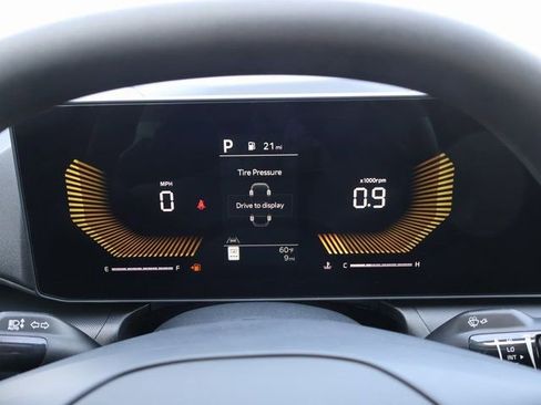 New 2025 Kia K4 LXS image 31