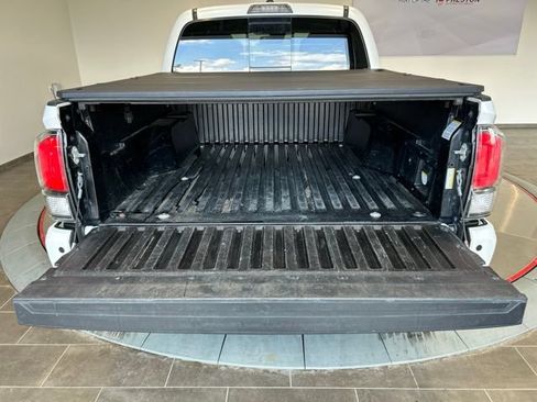 Used 2023 Toyota Tacoma Limited AWD/4WD image 7