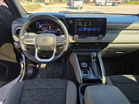 Used 2024 Chevrolet Colorado ZR2 image 28