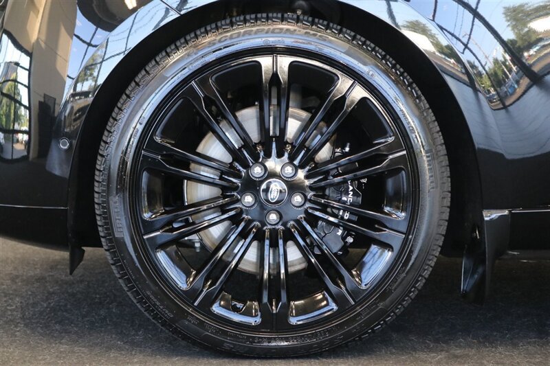 Used 2025 Land Rover Range Rover Long Wheelbase Autobiography AWD/4WD image 54