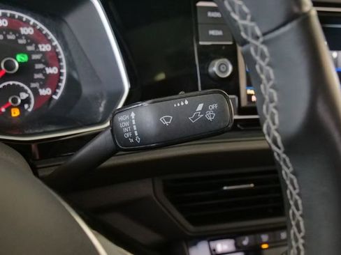 Used 2021 Volkswagen Jetta R-Line image 24