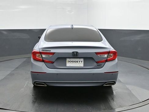 Used 2021 Honda Accord Touring image 8