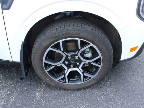 Used 2025 Ford Maverick Lariat w/ 4K Tow Package AWD/4WD image 19