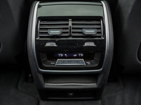 Used 2019 BMW X5 xDrive40i w/ M Sport Package image 39