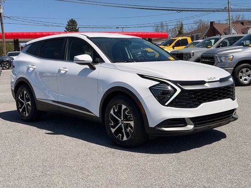 Used 2025 Kia Sportage EX FWD image 16