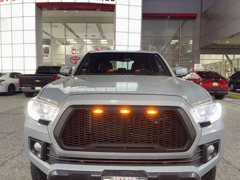 Used 2019 Toyota Tacoma TRD Off-Road image 26