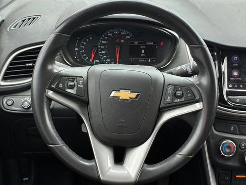 Certified 2022 Chevrolet Trax LT w/ Driver Confidence Package AWD/4WD image 21