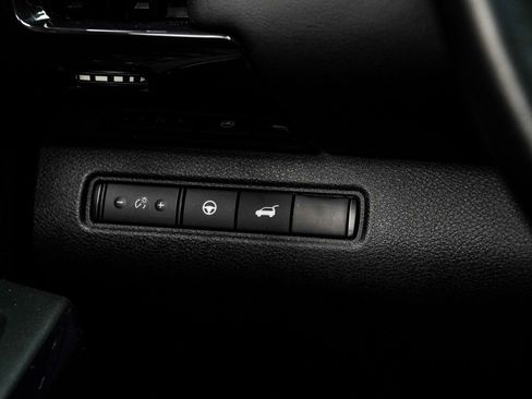 Used 2025 Nissan Pathfinder SV AWD/4WD image 28