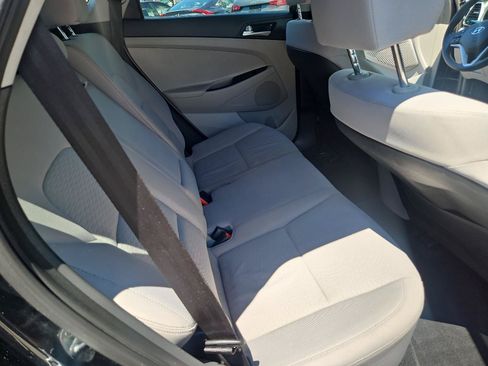 Used 2019 Hyundai Tucson Value AWD/4WD image 18