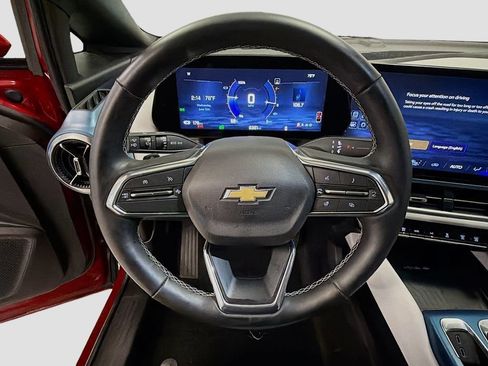 Used 2025 Chevrolet Equinox EV LT w/ Convenience Package FWD image 25