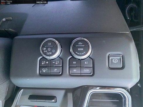 New 2026 GMC Sierra 3500 Denali w/ Denali Reserve Package image 16