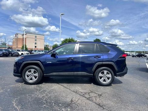 Used 2023 Toyota RAV4 XLE AWD/4WD image 6