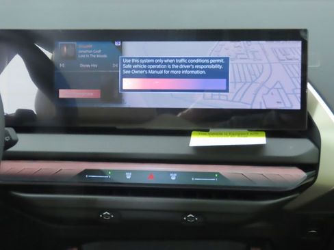 Used 2025 BMW X3 xDrive30i w/ Premium Package image 14