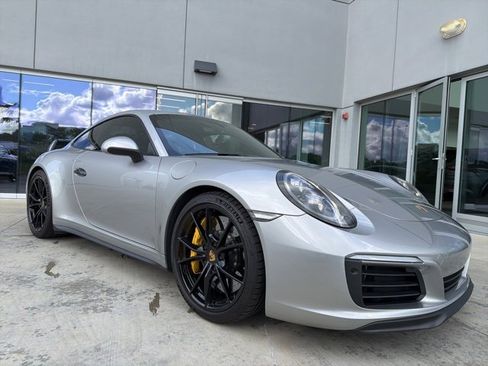Used 2019 Porsche 911 Carrera 4S image 1