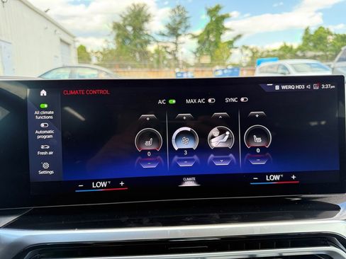 Used 2023 BMW i4 eDrive35 RWD image 17