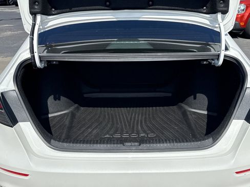 Used 2023 Honda Accord EX image 8