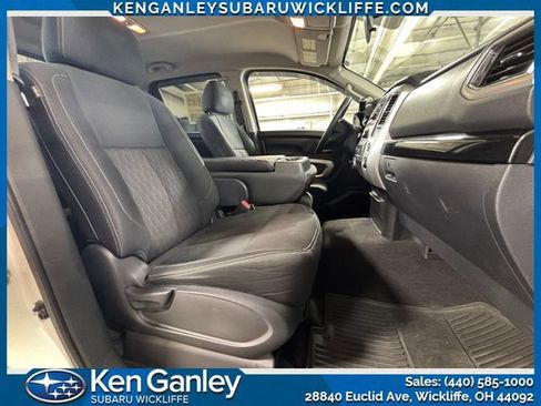 Used 2017 Nissan Titan SV AWD/4WD image 27