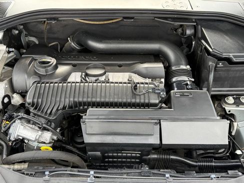 Used 2013 Volvo S60 T5 image 32