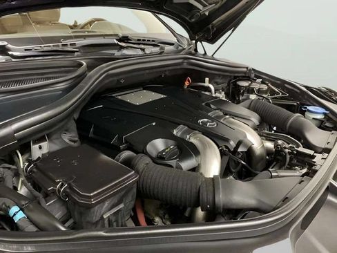 Used 2013 Mercedes-Benz GL 450 4MATIC image 90