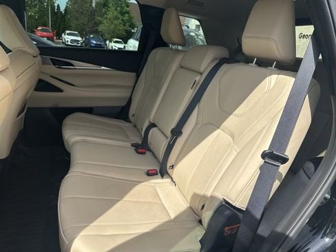 Certified 2023 INFINITI QX60 Luxe w/ Cargo Package AWD/4WD image 11
